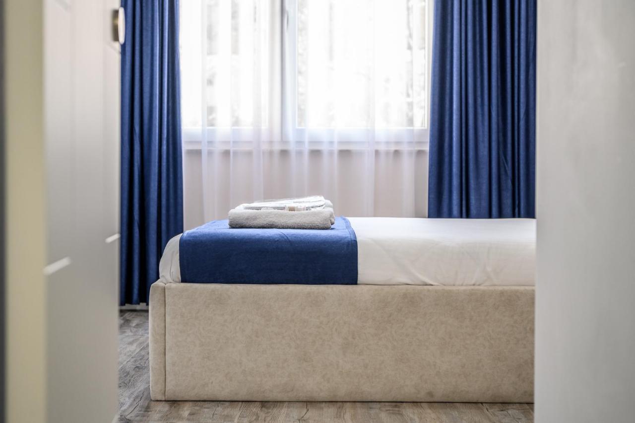 Miku Apartment-Modernly Designed Downtown Tirana Exteriör bild