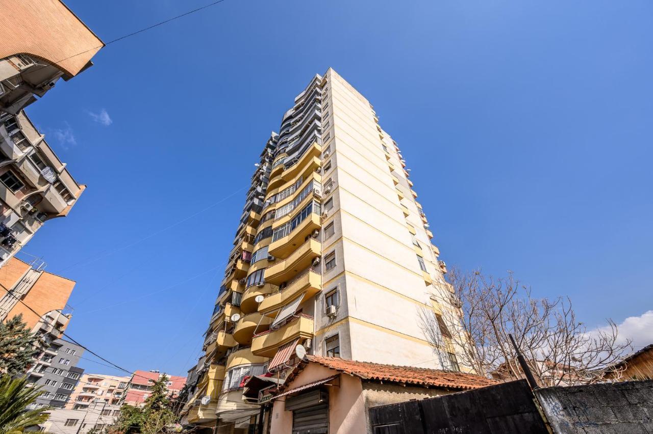 Miku Apartment-Modernly Designed Downtown Tirana Exteriör bild