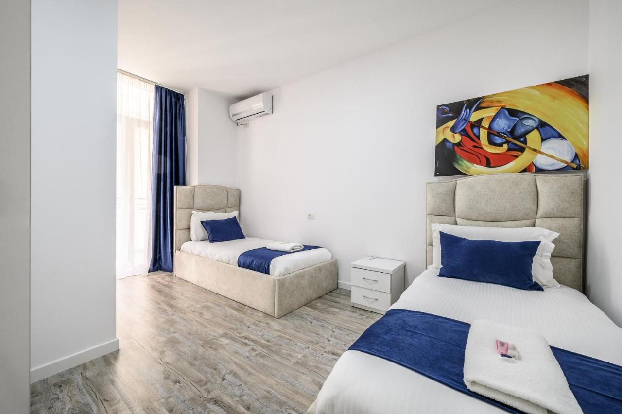 Miku Apartment-Modernly Designed Downtown Tirana Exteriör bild