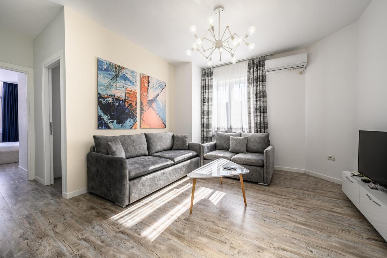 Miku Apartment-Modernly Designed Downtown Tirana Exteriör bild
